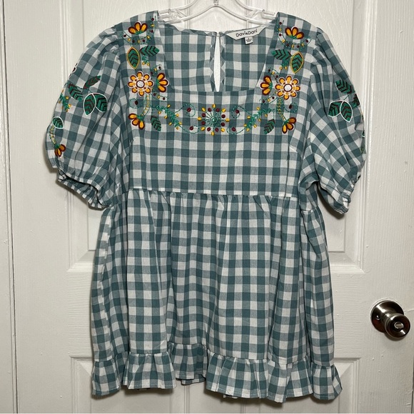 DAVI & DANI Tops - DANI & DAVI Gingham Mint and White Embroider Floral Cottagecore Top | size Large
